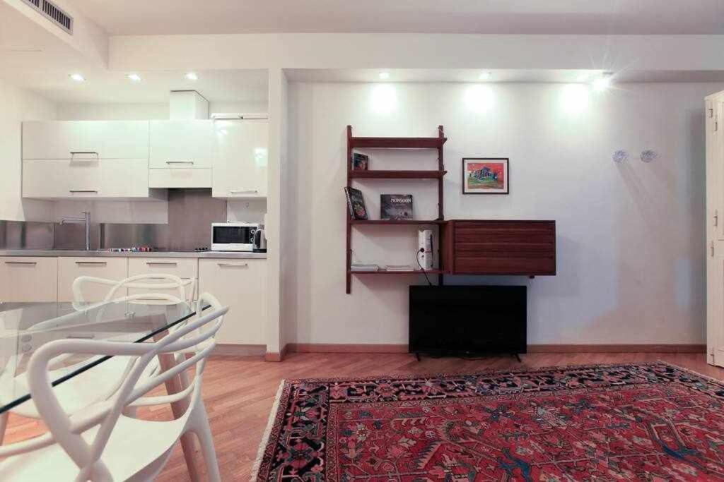 Brera Area Lovely Apt Close To Piazza Duomo ミラノ エクステリア 写真