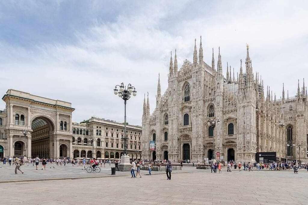 Brera Area Lovely Apt Close To Piazza Duomo ミラノ エクステリア 写真